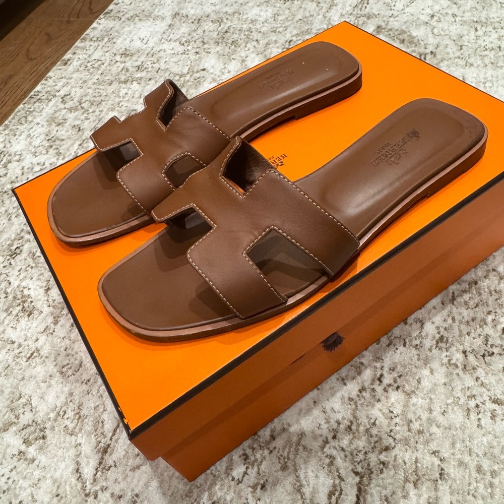 Hermes Oran Sandal 38.5 - Picture 3 of 6